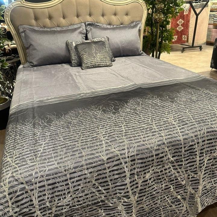 TREE Yatak Örtüsü