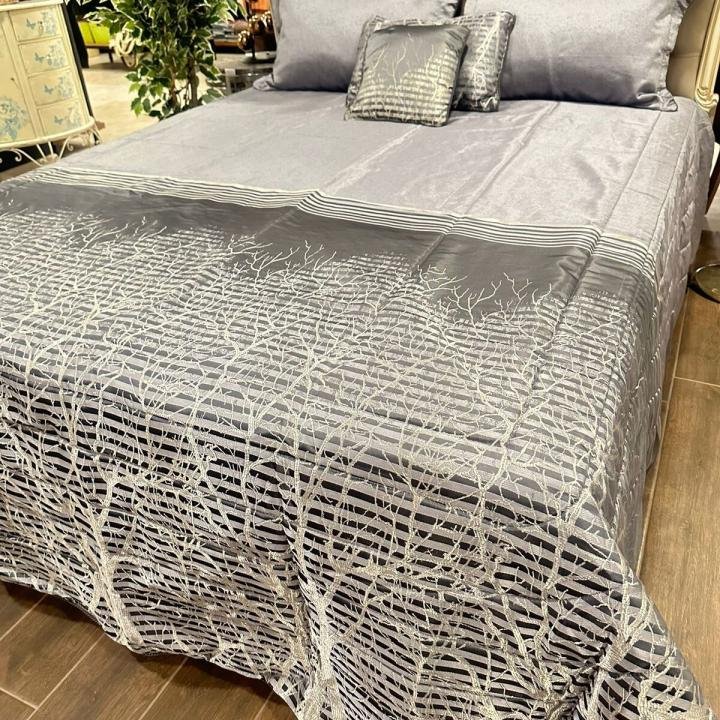 TREE Yatak Örtüsü