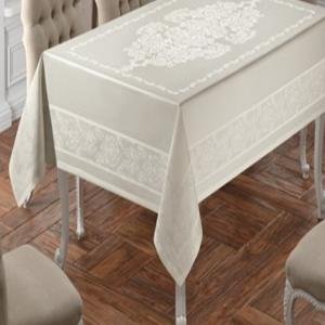 Dertsiz Masa Örtüsü