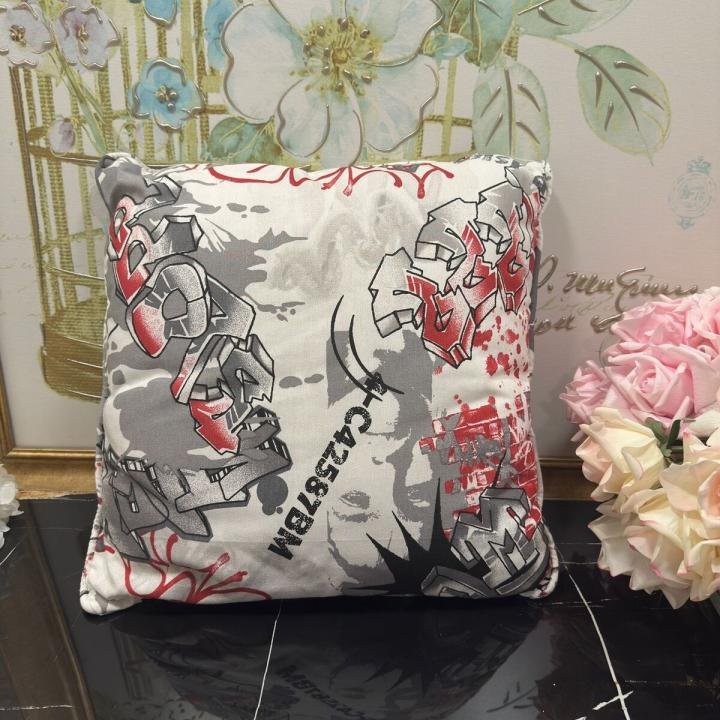 Dekoratif Kırlent Dolgulu Içi Boncuk Silikon 45 X 45