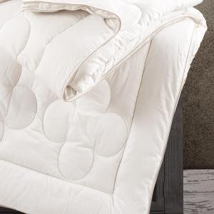 Leo Beyaz Pamuklu Çift Kişilik Yorgan