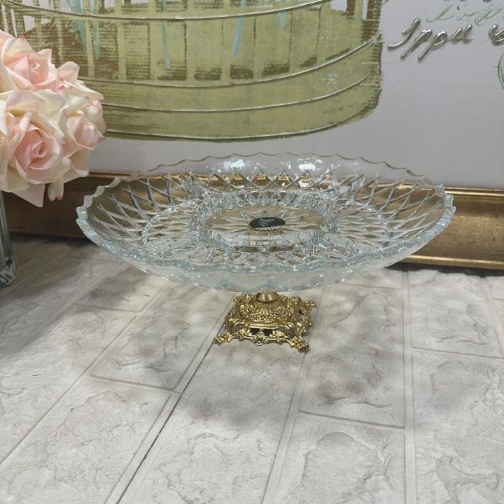 Hanedan Altın Dik Bölmeli Sunumluk Ayaklı 29*29*13