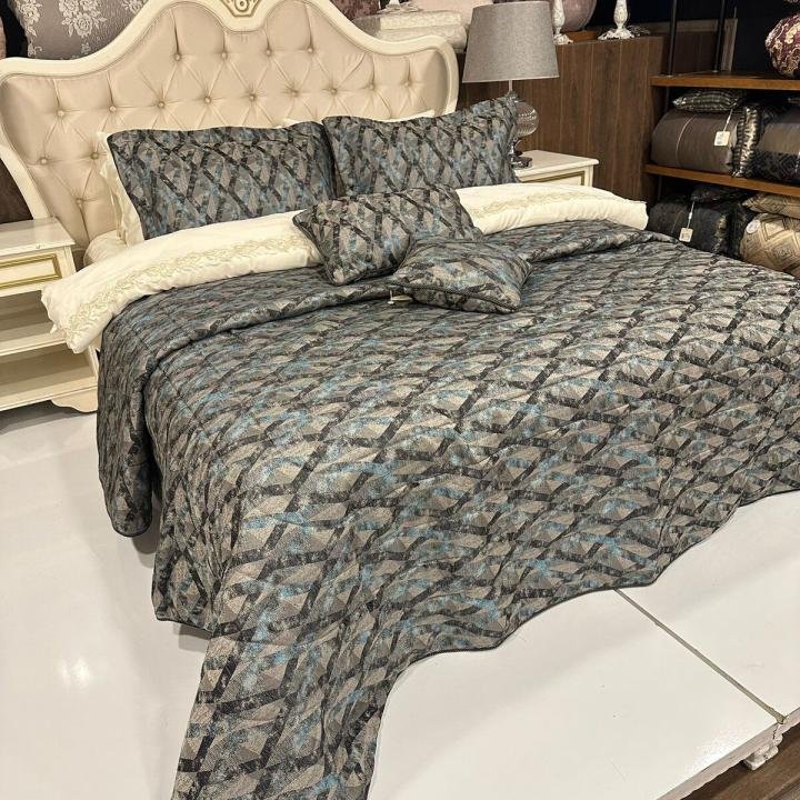 Amazon Mavi Yatak Örtüsü